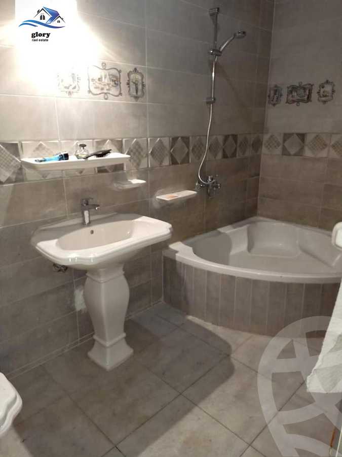 https://aqarmap.com.eg/ar/listing/6179556-for-rent-cairo-new-cairo-el-banafsg-el-banafsag-2-abbas-el-akad-axis