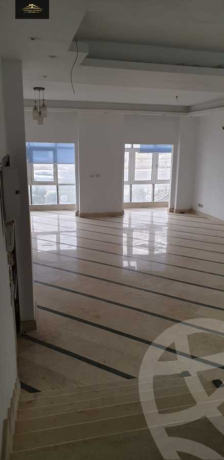 https://aqarmap.com.eg/en/listing/4362814-for-rent-cairo-new-cairo-ltjm-lkhms-90th-street-south-teseen-st