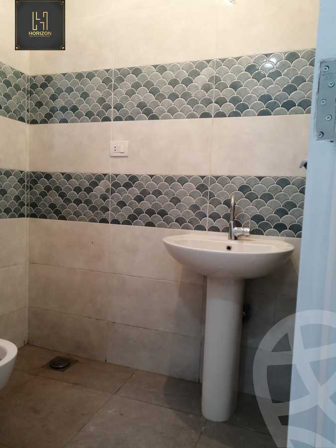 https://aqarmap.com.eg/ar/listing/3617457-for-rent-cairo-new-cairo-compounds-lakeview-residence