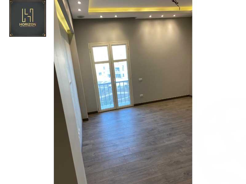 https://aqarmap.com.eg/ar/listing/3623909-for-rent-cairo-new-cairo-compounds-hyde-park
