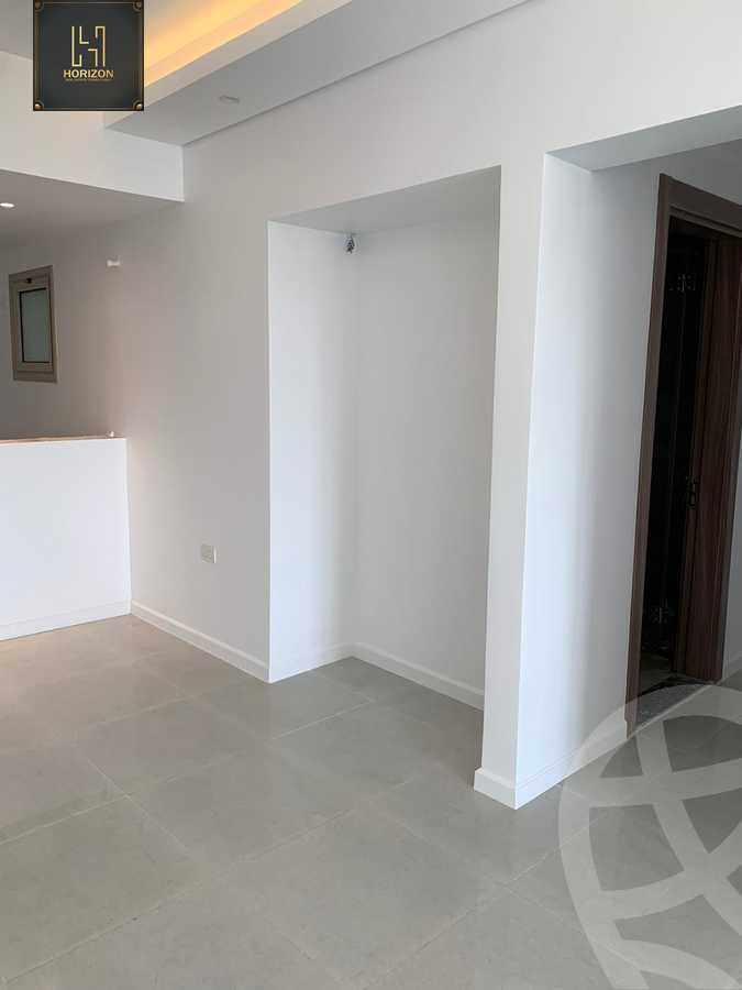 https://aqarmap.com.eg/ar/listing/3672137-for-rent-cairo-new-cairo-compounds-galleria-moon-valley
