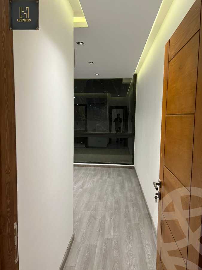 https://aqarmap.com.eg/ar/listing/3693343-for-rent-cairo-new-cairo-compounds-lakeview-residence