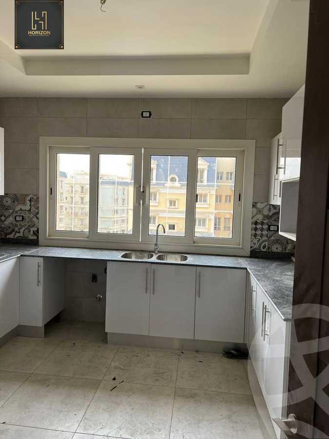 https://aqarmap.com.eg/en/listing/3694477-for-rent-cairo-new-cairo-compounds-mountain-view-hyde-park