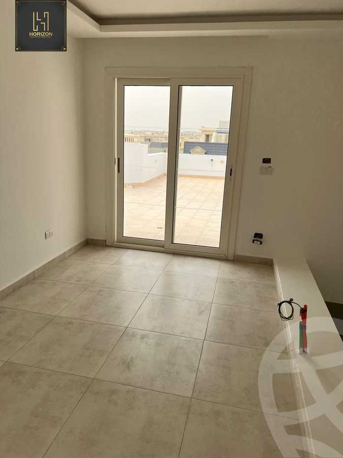 https://aqarmap.com.eg/en/listing/3694477-for-rent-cairo-new-cairo-compounds-mountain-view-hyde-park