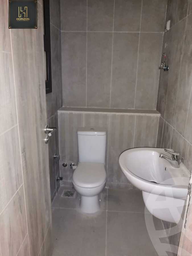 https://aqarmap.com.eg/en/listing/3694574-for-rent-cairo-new-cairo-compounds-fifth-square