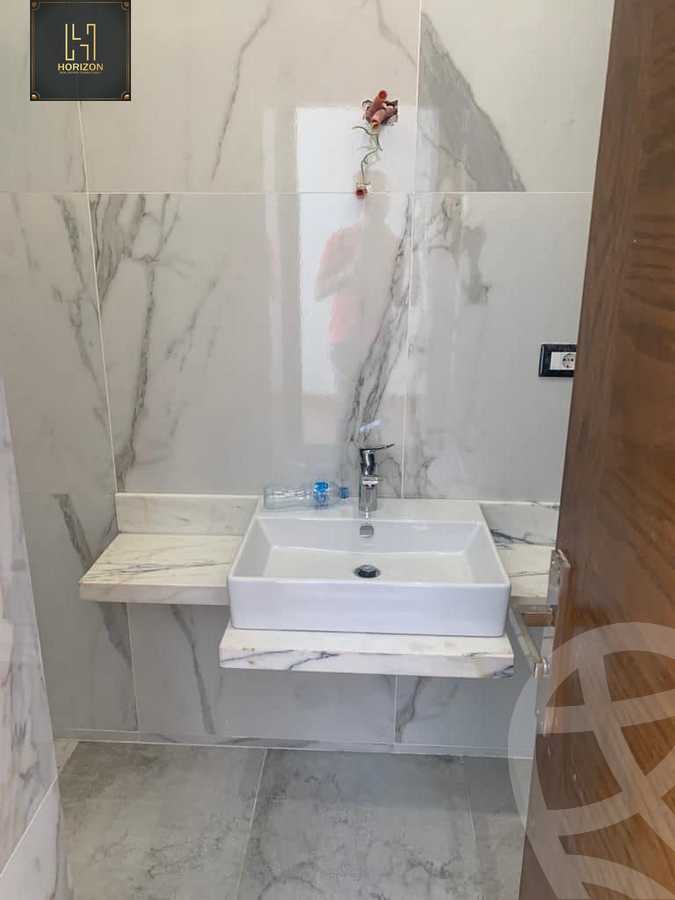 https://aqarmap.com.eg/ar/listing/3736239-for-rent-cairo-new-cairo-compounds-lakeview-residence