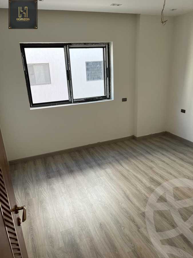 https://aqarmap.com.eg/ar/listing/3740645-for-rent-cairo-new-cairo-compounds-lakeview-residence