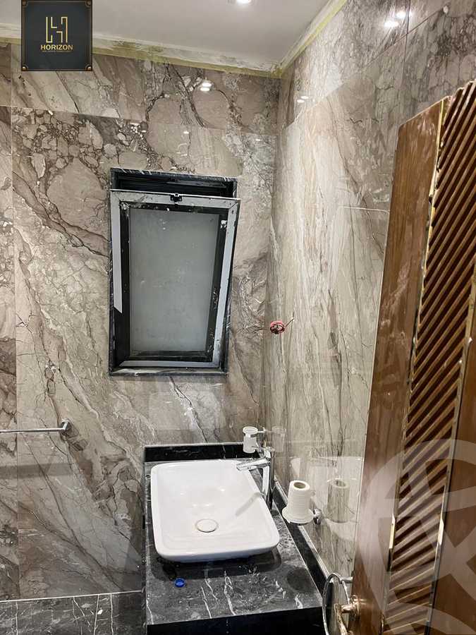https://aqarmap.com.eg/ar/listing/3740645-for-rent-cairo-new-cairo-compounds-lakeview-residence