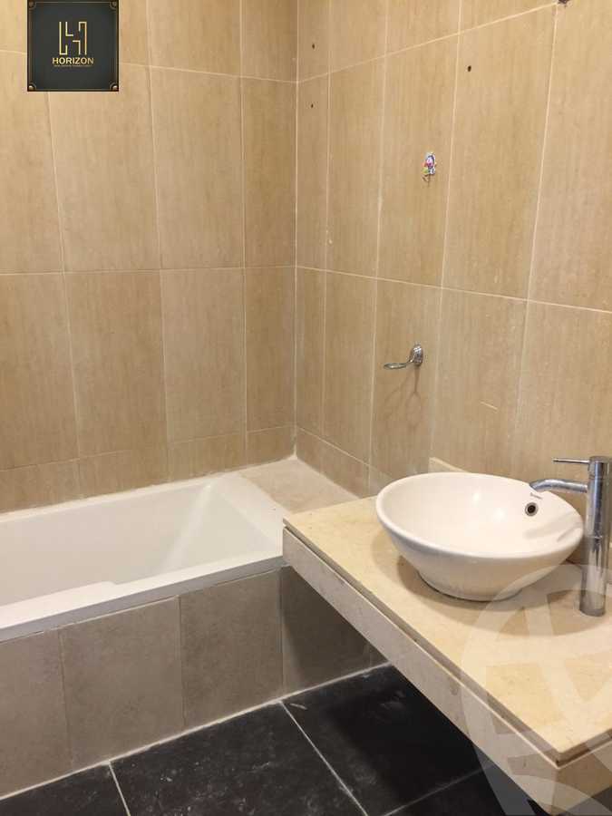 https://aqarmap.com.eg/ar/listing/3784938-for-rent-cairo-new-cairo-compounds-kmbwnd-dh-fyldj-blm-hylz