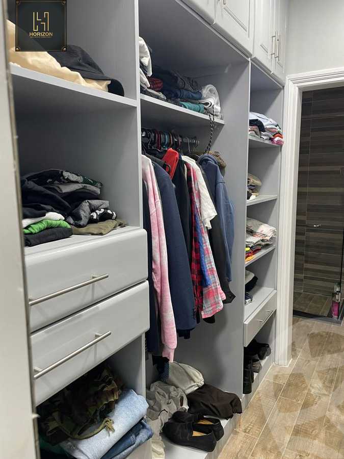 https://aqarmap.com.eg/ar/listing/3793383-for-rent-eastown-parks