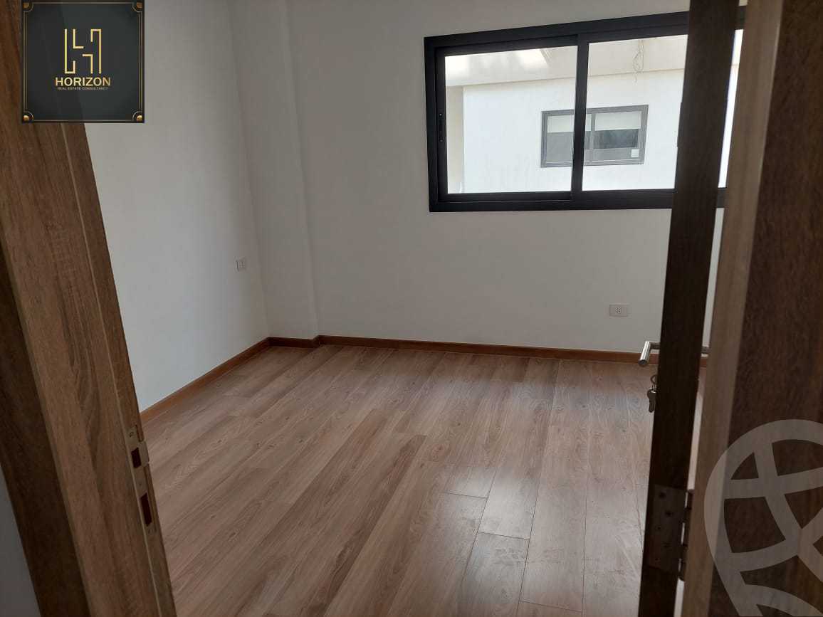 https://aqarmap.com.eg/ar/listing/3840035-for-rent-cairo-new-cairo-compounds-fifth-square