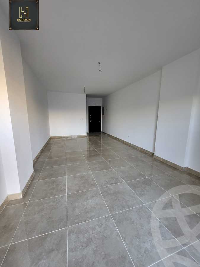 https://aqarmap.com.eg/ar/listing/3840112-for-rent-cairo-new-cairo-compounds-fifth-square