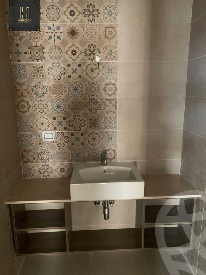 https://aqarmap.com.eg/ar/listing/3845944-for-rent-cairo-new-cairo-compounds-fyfth-skwyr-mwl-lmrsm-llttwyr