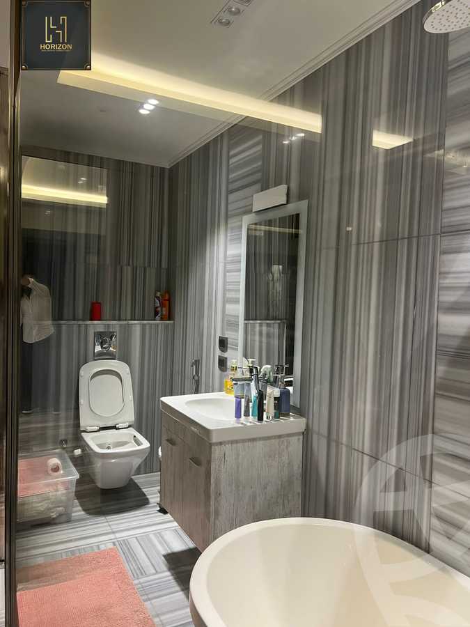 https://aqarmap.com.eg/ar/listing/3889857-for-sale-cairo-new-cairo-compounds-taj-sultan