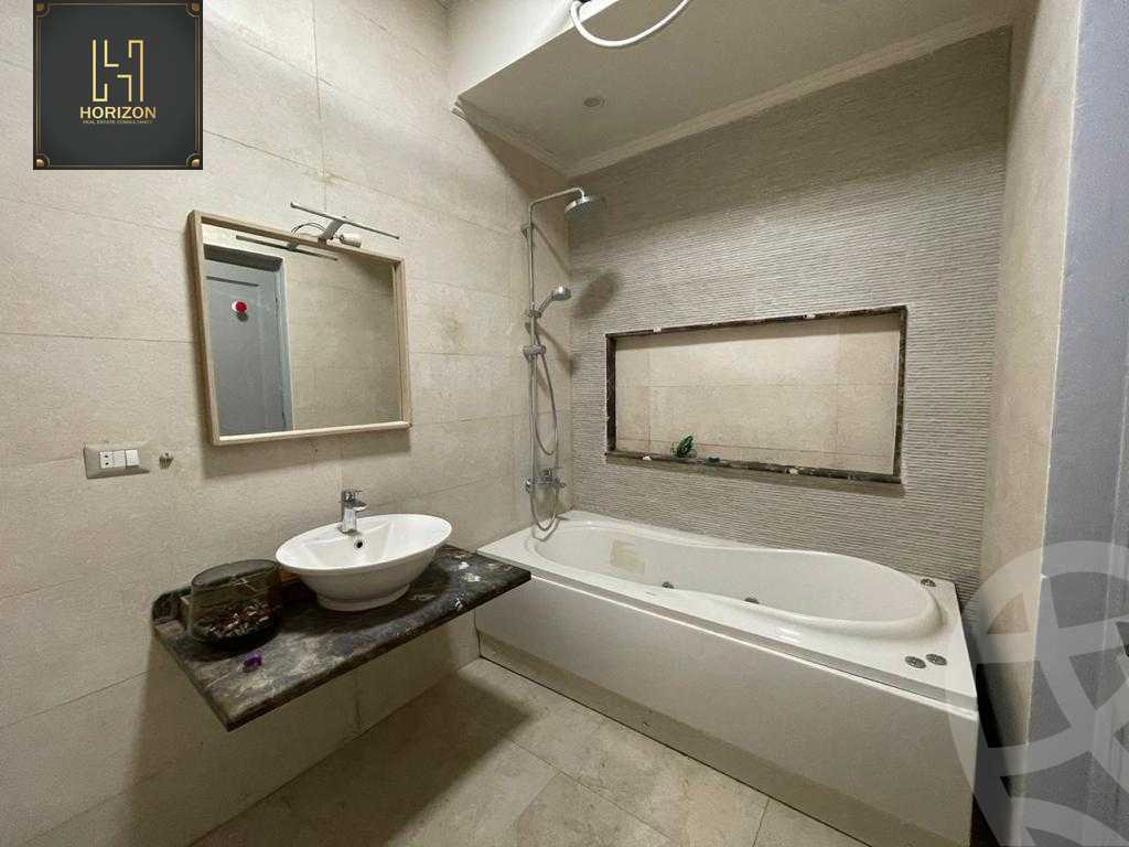 https://aqarmap.com.eg/ar/listing/3890075-for-rent-cairo-new-cairo-compounds-kmbwnd-fyldj-jyt-blm-hylz