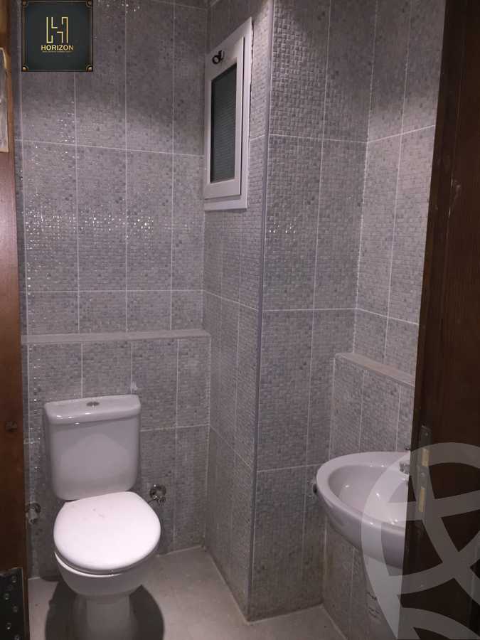 https://aqarmap.com.eg/ar/listing/3978632-for-rent-cairo-new-cairo-compounds-mydykl-brk-brymyr