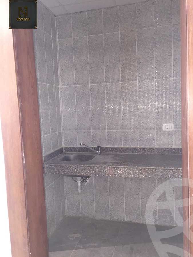 https://aqarmap.com.eg/ar/listing/3978632-for-rent-cairo-new-cairo-compounds-mydykl-brk-brymyr