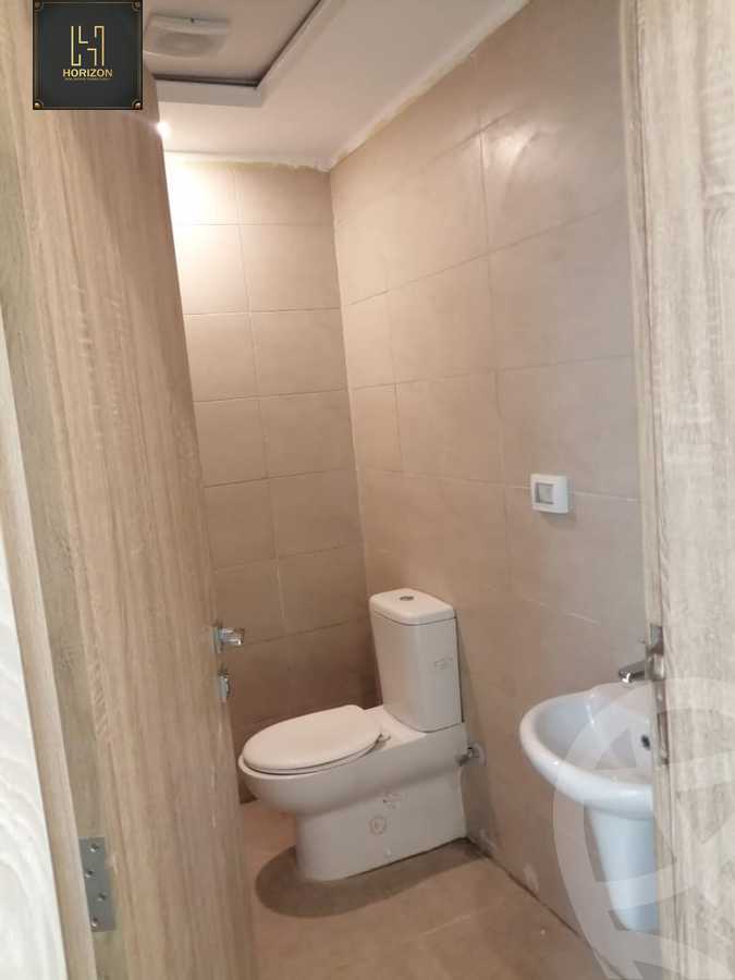 https://aqarmap.com.eg/ar/listing/3991164-for-sale-cairo-new-cairo-compounds-tryfywm-skwyr-mwl-nm-llttwyr