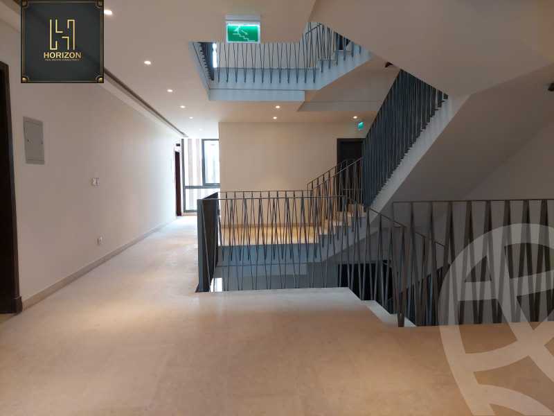 https://aqarmap.com.eg/ar/listing/3988769-for-rent-eastown-parks