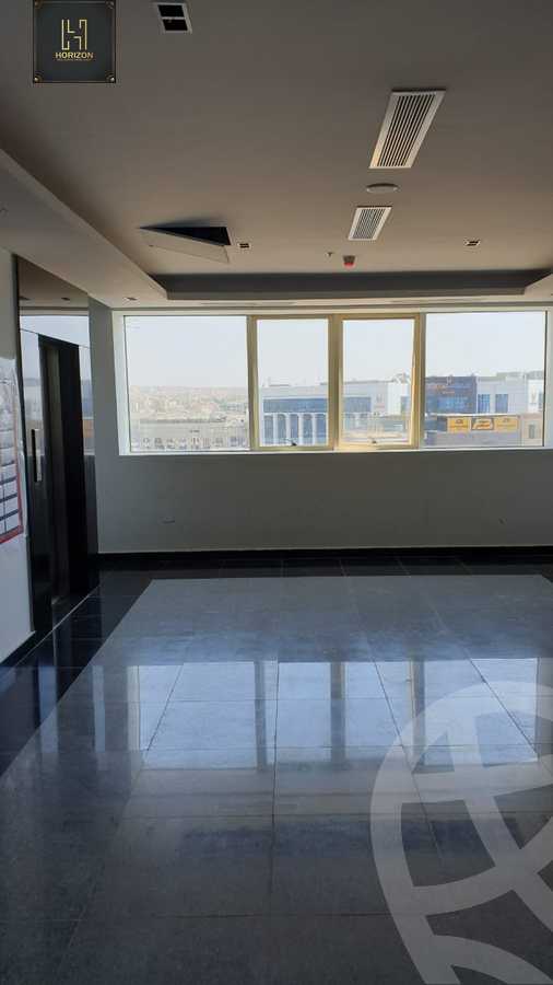 https://aqarmap.com.eg/en/listing/4040352-for-sale-cairo-new-cairo-compounds-nwrth-bls