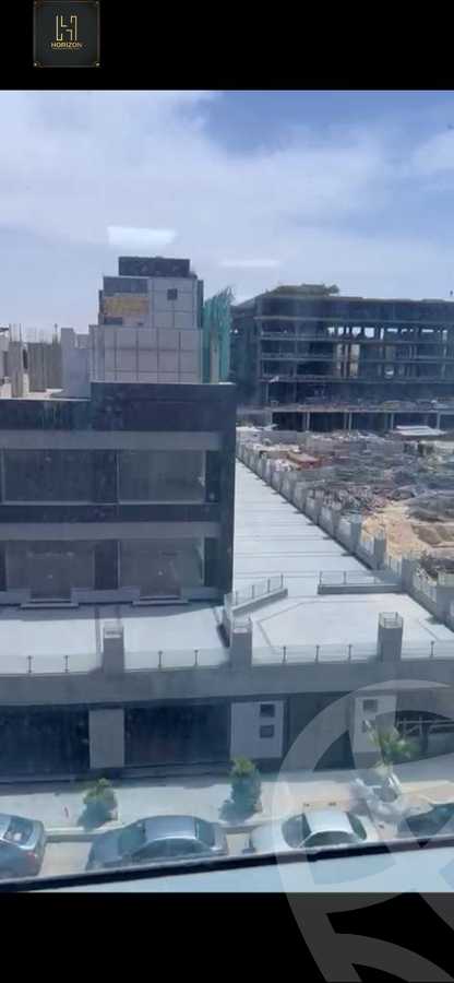 https://aqarmap.com.eg/en/listing/4055160-for-sale-cairo-new-cairo-compounds-bznys-bls-ktlyst-llttwyr