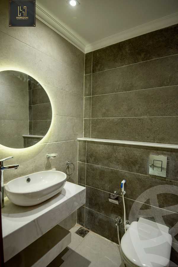 https://aqarmap.com.eg/en/listing/4065858-for-rent-cairo-new-cairo-compounds-mountain-view-hyde-park