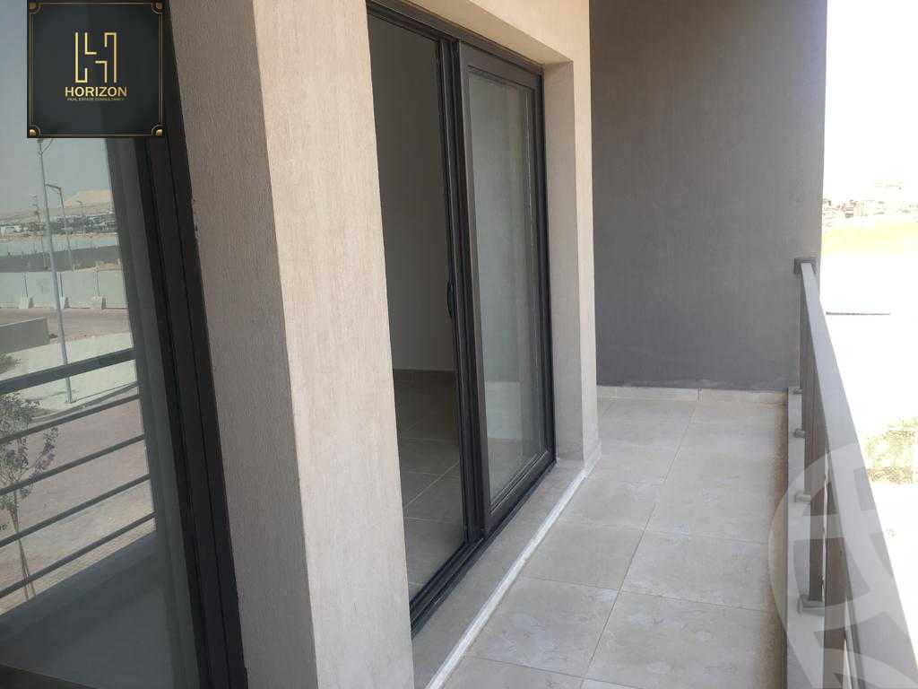 https://aqarmap.com.eg/en/listing/4076451-for-sale-cairo-new-cairo-compounds-fyfth-skwyr-mwl-lmrsm-llttwyr