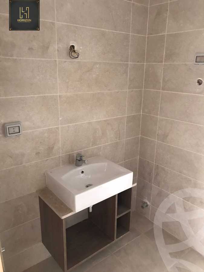 https://aqarmap.com.eg/en/listing/4076878-for-sale-cairo-new-cairo-compounds-fyfth-skwyr-mwl-lmrsm-llttwyr