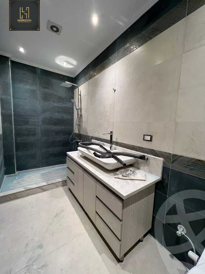 https://aqarmap.com.eg/en/listing/4086173-for-rent-cairo-new-cairo-compounds-lakeview-residence