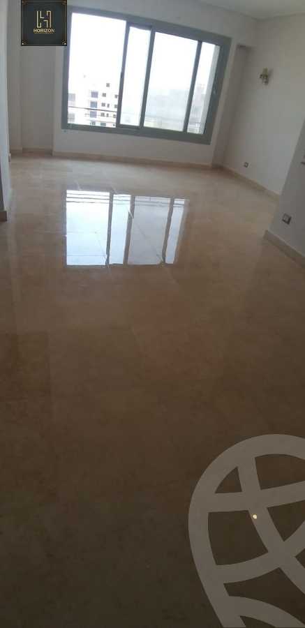https://aqarmap.com.eg/ar/listing/4117856-for-rent-cairo-new-cairo-compounds-kmbwnd-fyldj-jyt-blm-hylz