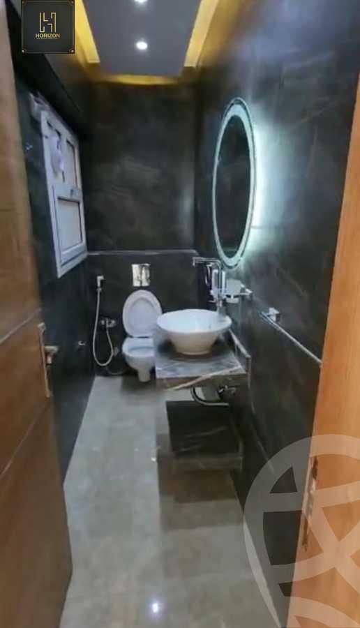 https://aqarmap.com.eg/en/listing/4117898-for-rent-cairo-new-cairo-compounds-mountain-view-hyde-park