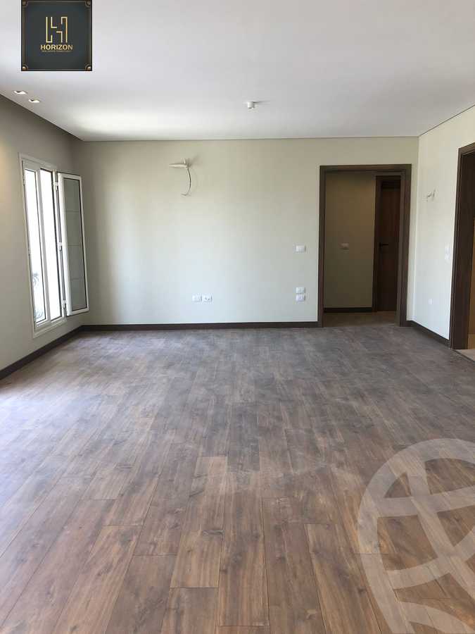 https://aqarmap.com.eg/en/listing/4131584-for-rent-cairo-new-cairo-compounds-mountain-view-hyde-park