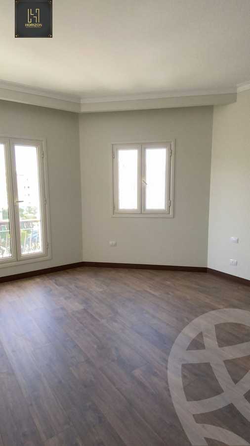 https://aqarmap.com.eg/en/listing/4131584-for-rent-cairo-new-cairo-compounds-mountain-view-hyde-park