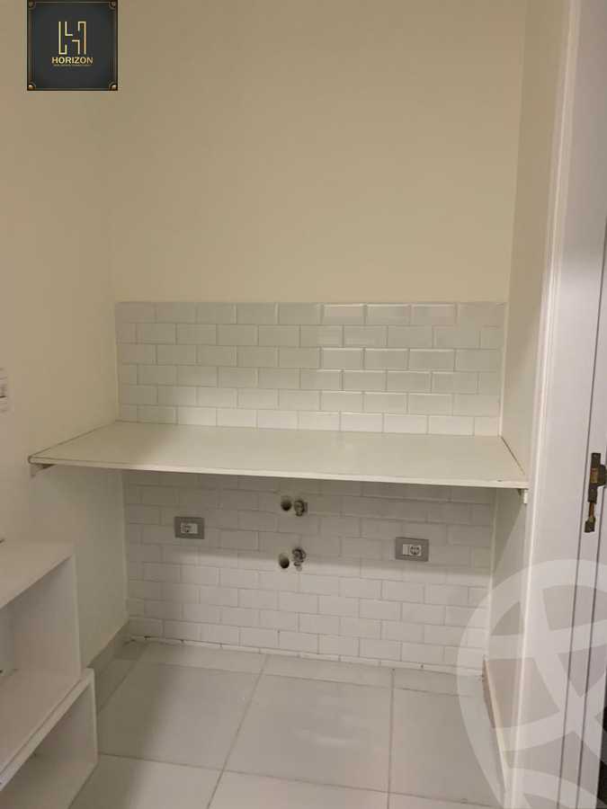 https://aqarmap.com.eg/en/listing/4132235-for-rent-cairo-new-cairo-compounds-mountain-view-hyde-park