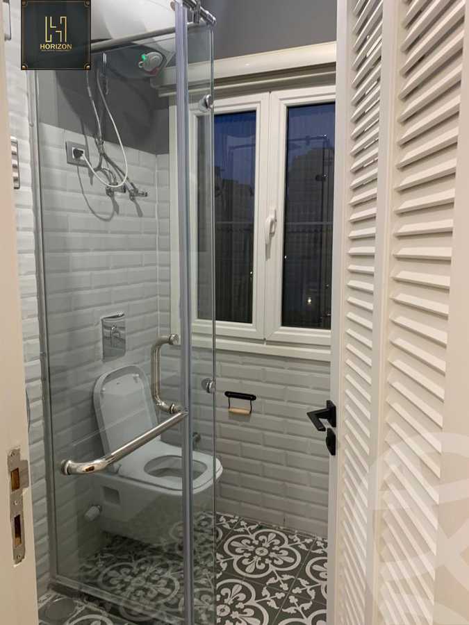https://aqarmap.com.eg/en/listing/4132235-for-rent-cairo-new-cairo-compounds-mountain-view-hyde-park