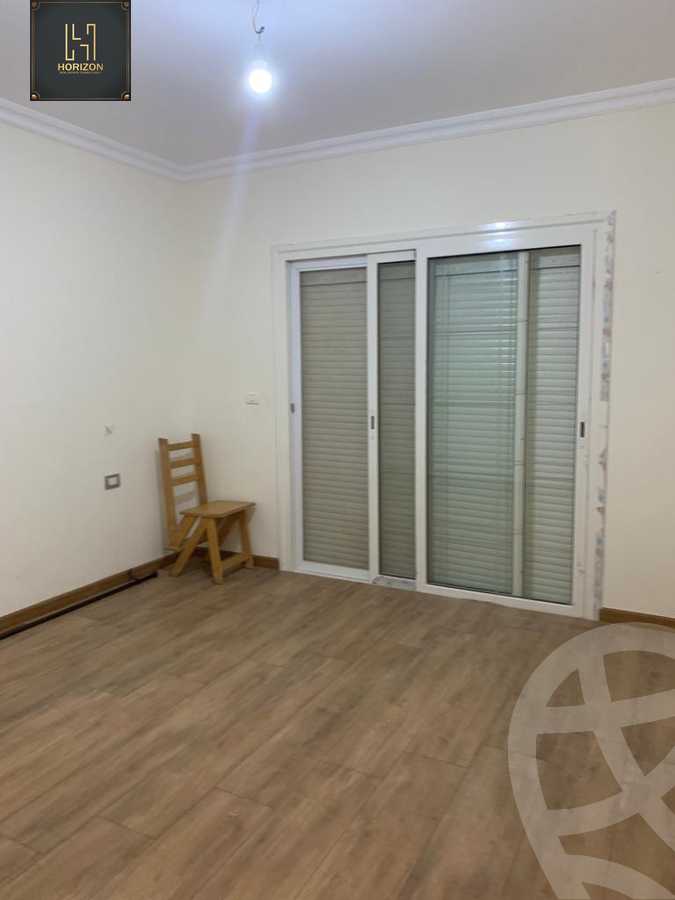 https://aqarmap.com.eg/en/listing/4132235-for-rent-cairo-new-cairo-compounds-mountain-view-hyde-park