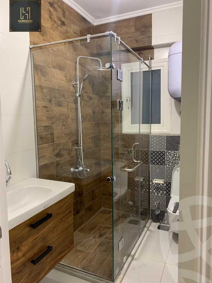 https://aqarmap.com.eg/en/listing/4132235-for-rent-cairo-new-cairo-compounds-mountain-view-hyde-park