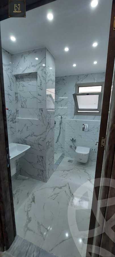 https://aqarmap.com.eg/en/listing/4132287-for-rent-cairo-new-cairo-compounds-moon-valley