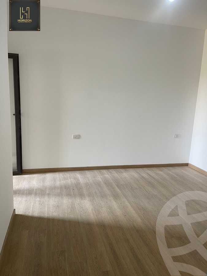 https://aqarmap.com.eg/ar/listing/4138837-for-rent-cairo-new-cairo-compounds-fifth-square
