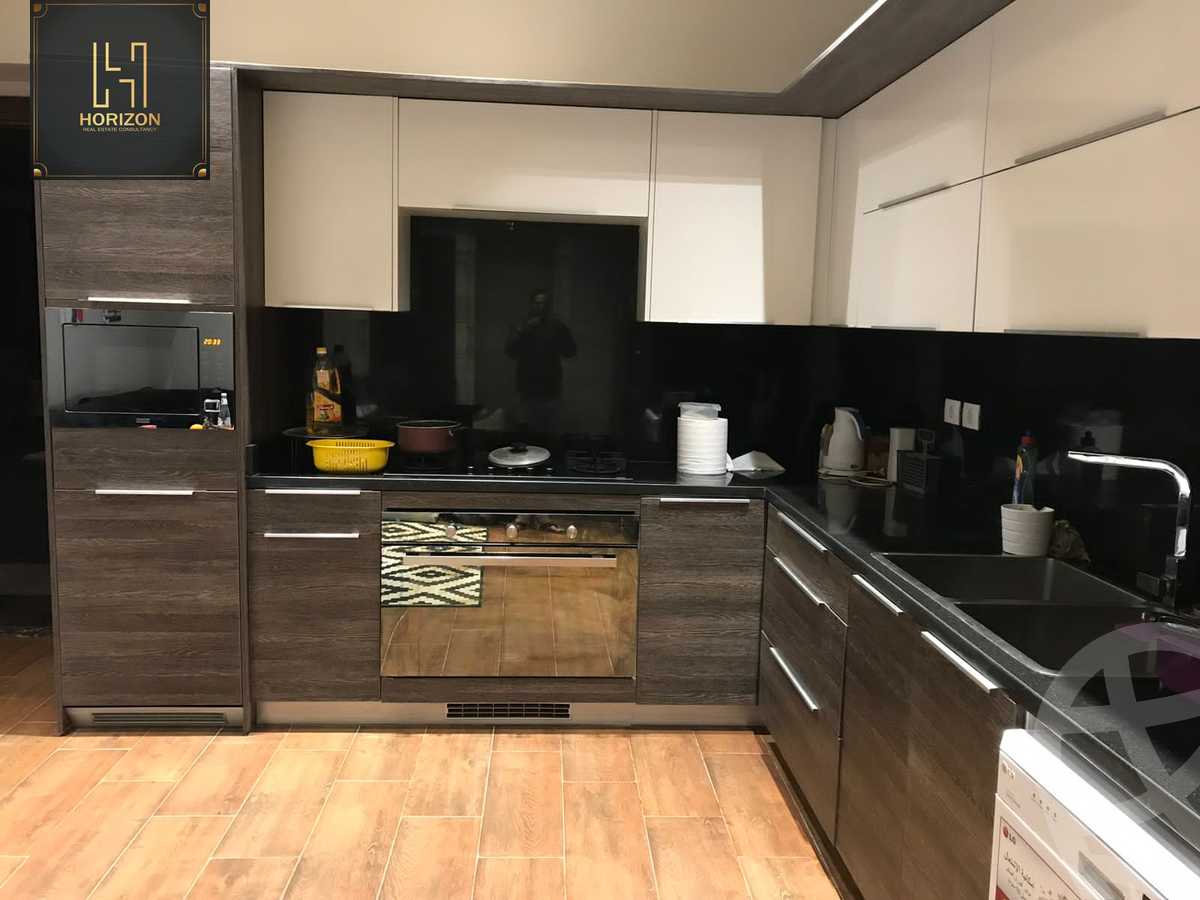 https://aqarmap.com.eg/en/listing/4142435-for-sale-cairo-new-cairo-compounds-les-rois