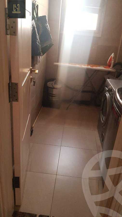 https://aqarmap.com.eg/en/listing/4149986-for-sale-cairo-new-cairo-compounds-les-rois