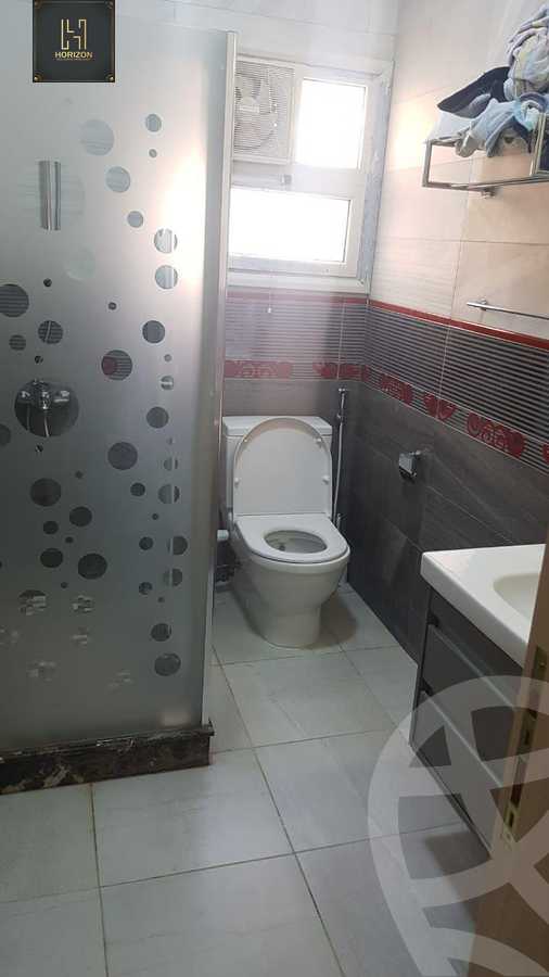 https://aqarmap.com.eg/en/listing/4149986-for-sale-cairo-new-cairo-compounds-les-rois
