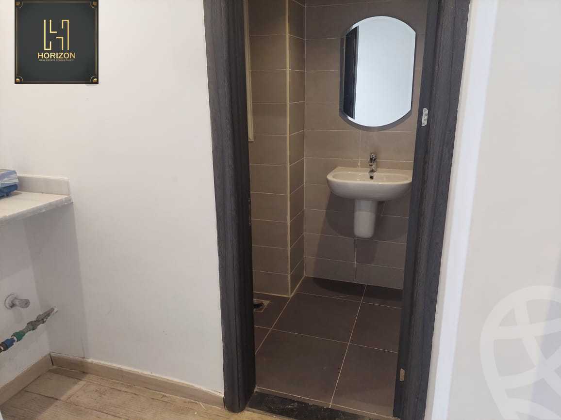 https://aqarmap.com.eg/en/listing/4150996-for-rent-cairo-new-cairo-compounds-tryfywm-byzns-kwmblks-nm-llttwyr