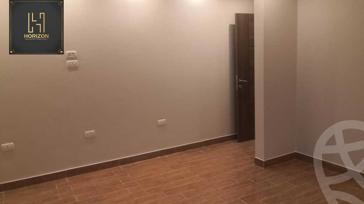 https://aqarmap.com.eg/en/listing/4151839-for-rent-cairo-new-cairo-compounds-mountain-view-hyde-park