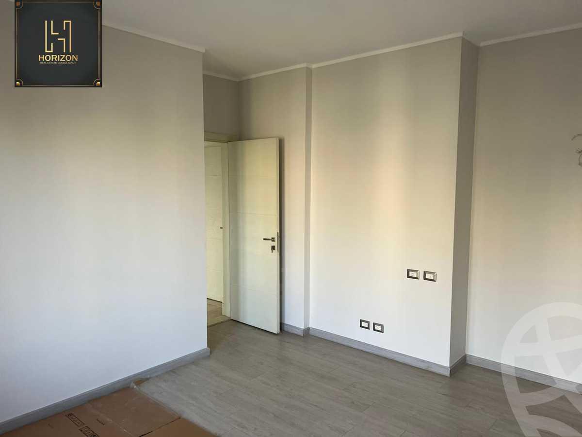 https://aqarmap.com.eg/ar/listing/4152644-for-rent-village-gate-mall-palm-hills
