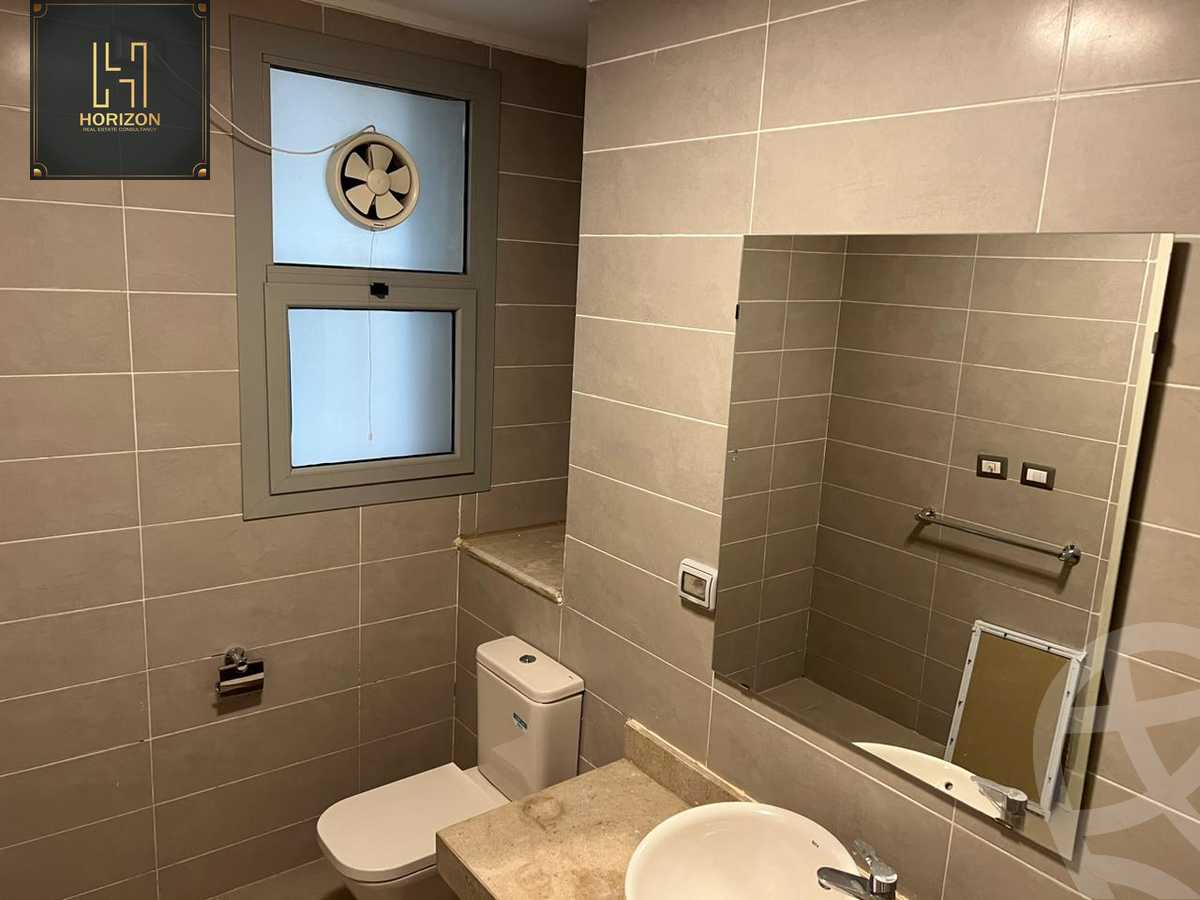 https://aqarmap.com.eg/ar/listing/4152644-for-rent-village-gate-mall-palm-hills