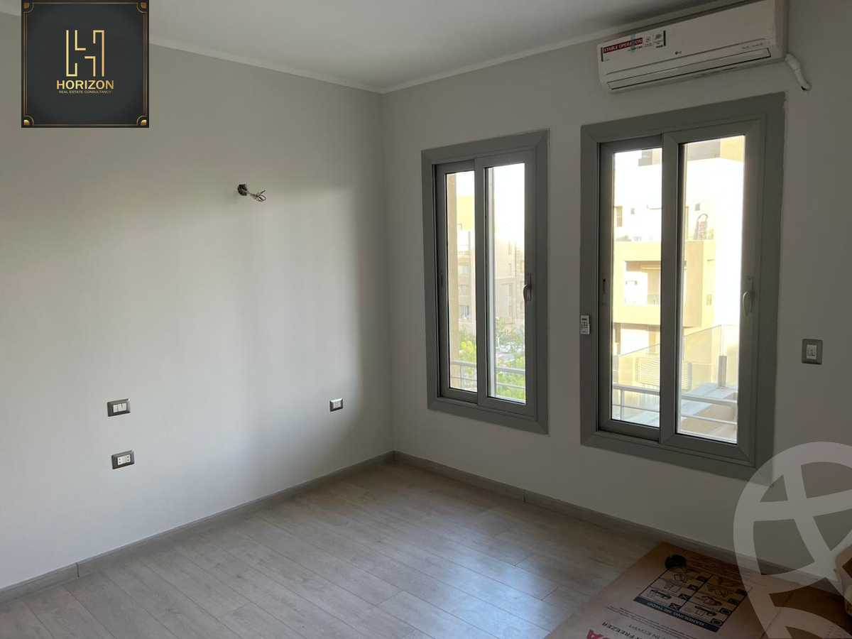 https://aqarmap.com.eg/ar/listing/4152644-for-rent-village-gate-mall-palm-hills