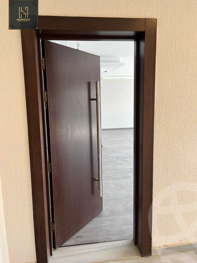 https://aqarmap.com.eg/en/listing/4153252-for-rent-cairo-new-cairo-compounds-lakeview-residence
