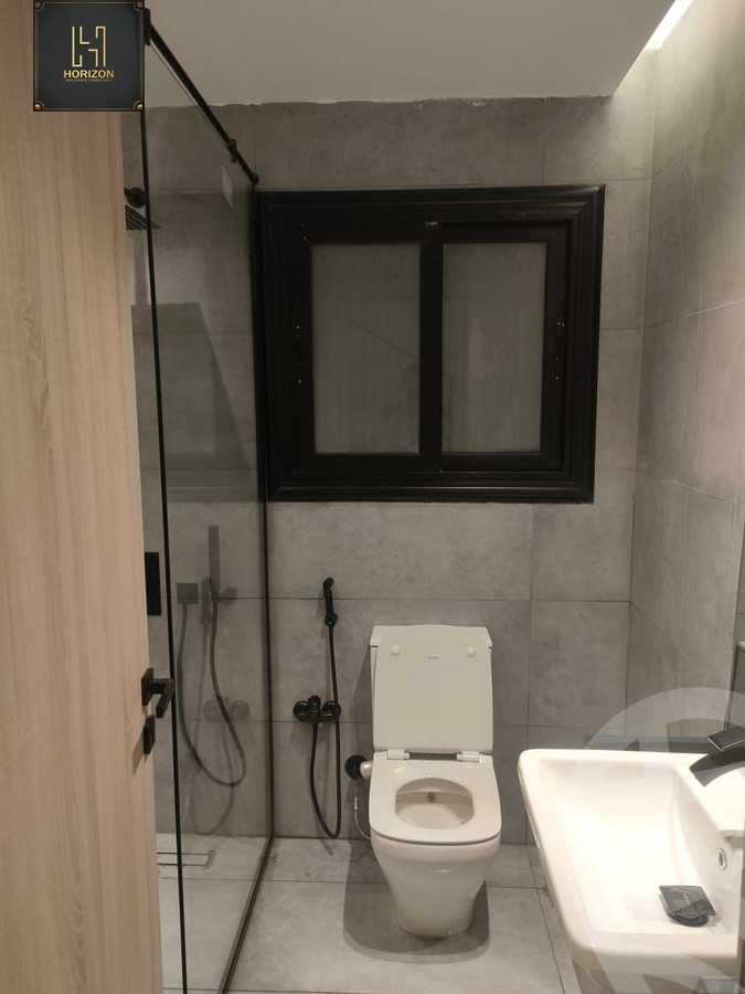 https://aqarmap.com.eg/en/listing/4155553-for-rent-cairo-new-cairo-compounds-mountain-view-hyde-park