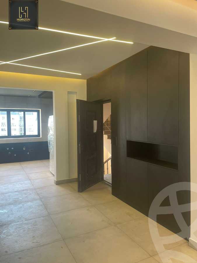 https://aqarmap.com.eg/en/listing/4155553-for-rent-cairo-new-cairo-compounds-mountain-view-hyde-park